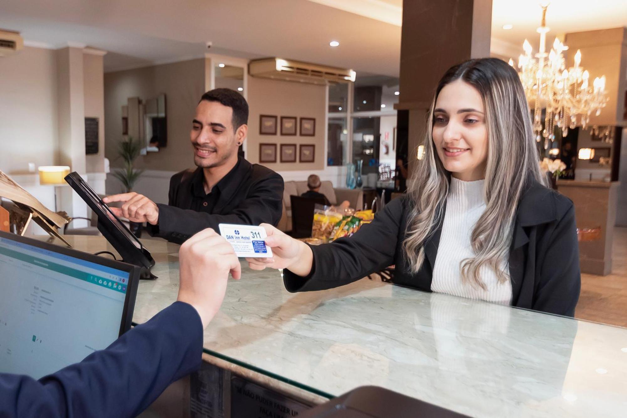 Hotel Dan Inn Araraquara By Nacional Inn Ngoại thất bức ảnh